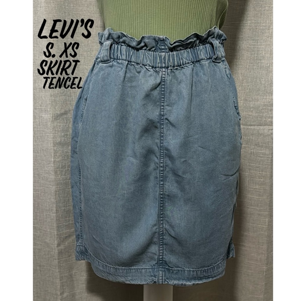 Levi’s brand- xs Skirt-Denim Blue Color Tencel Material-Lightweight-Pockets-EUC